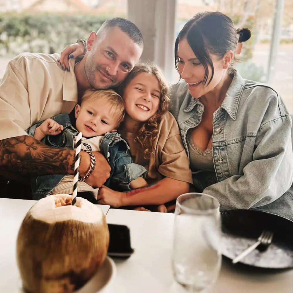 Robbie with family